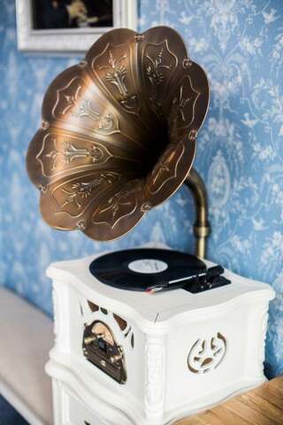 Гостиница Русский Дворик Сергиев Посад Улучшенный двухместный номер с 1 кроватью или 2 отдельными кроватями, вид на город-6